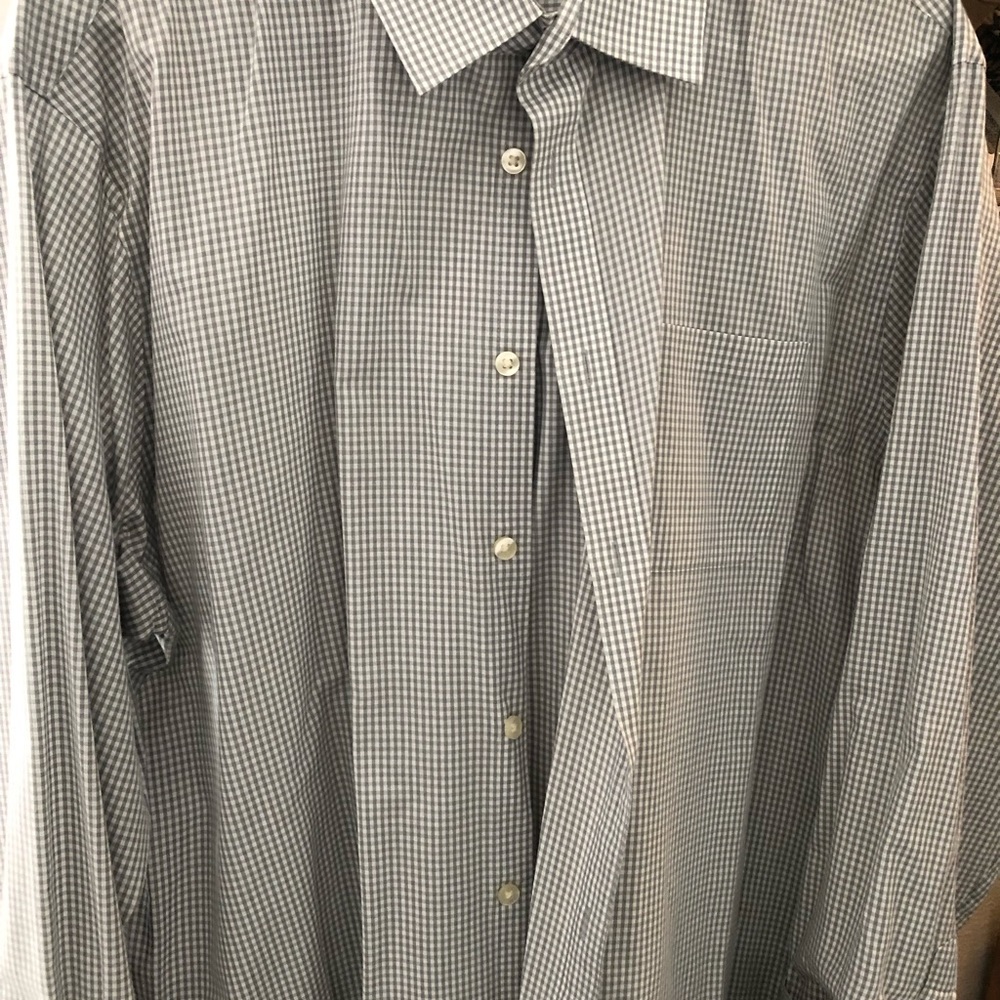 Gray & White Shirt Size XL